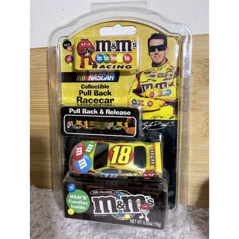 M&M's Racing NASCAR Kyle Busch #18 Pull Back Racecar Toy & Candy New 2009